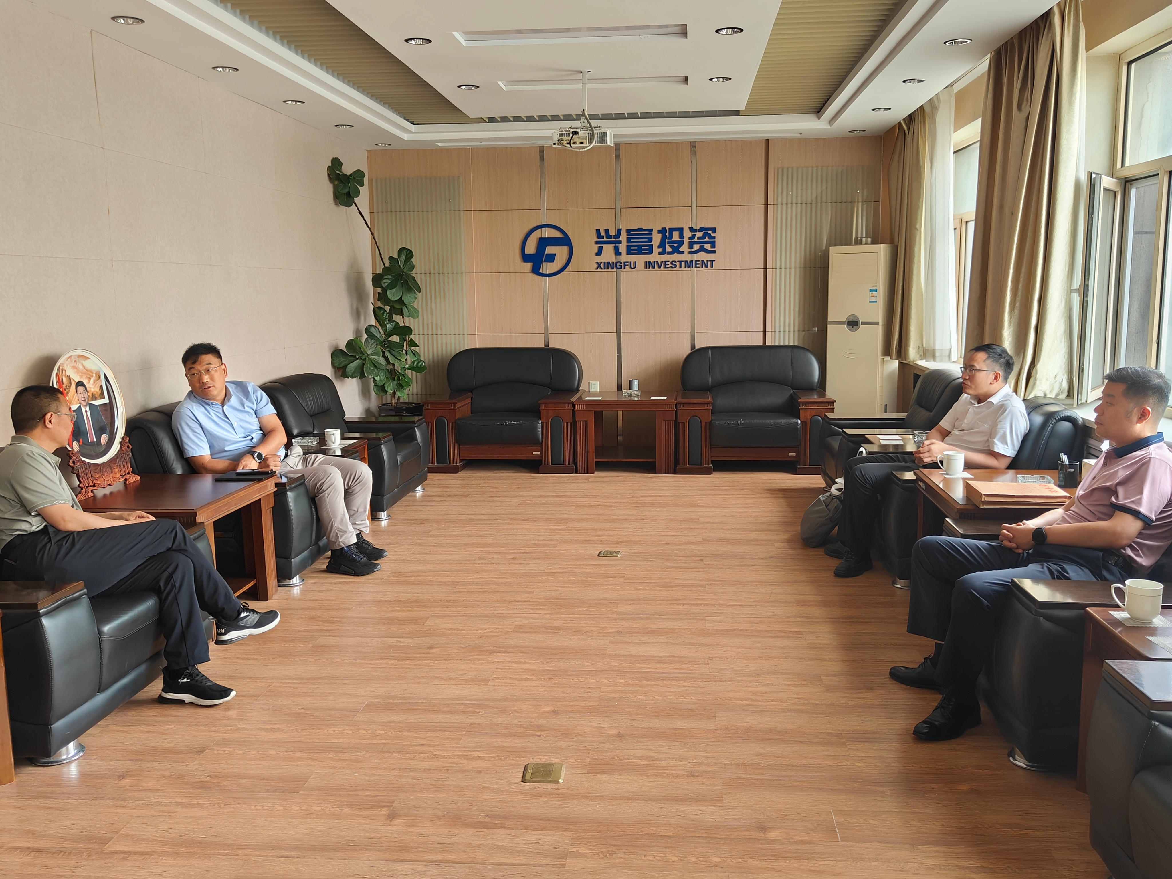 興富公司推進南京設計院加快高力罕、準哈諾爾煤田總規(guī)編制工作